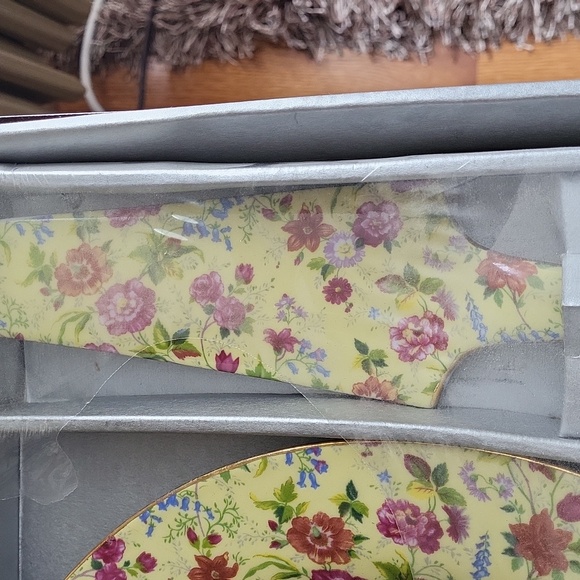 Braum Brothers Cake Plate And Server - Picture 3 of 5